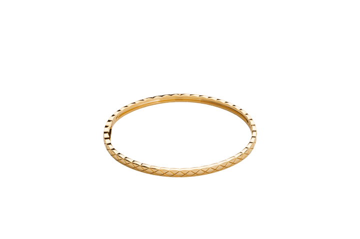 〈シャネル〉のブレスレット