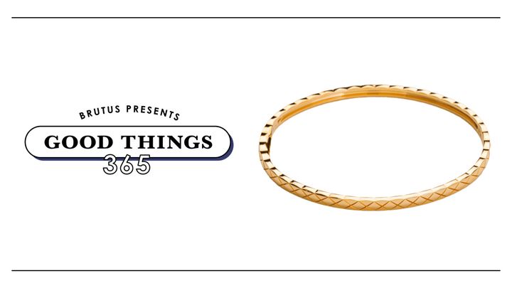 〈シャネル〉のブレスレット