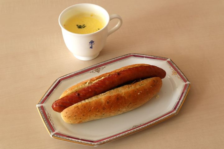 鎌倉ドッグ 海と山800円