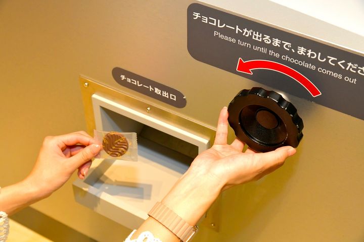 ピュアチョコレートが出てくるハンドルも…！