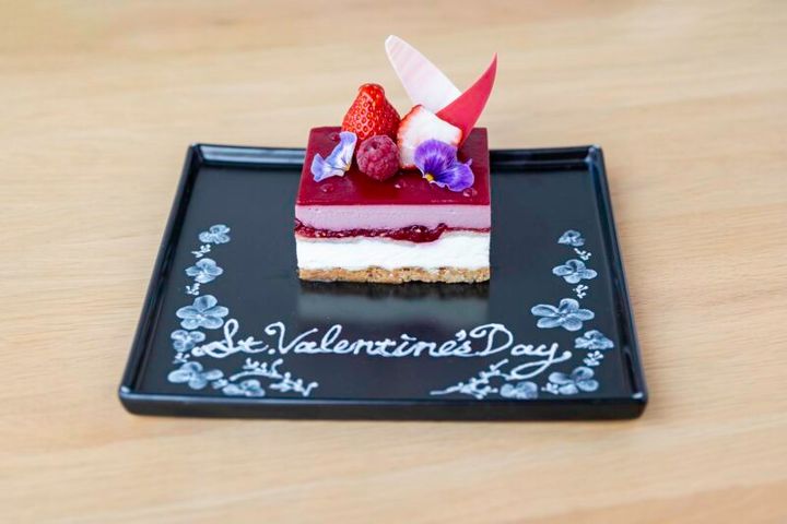 ビストロジョー 2024バレンタイン 限定 ホワイトチョコケーキ