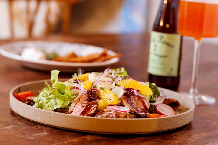 大阪・隠れ家カフェ「10e. DIXIÉME」で焼きたてだからこそのパリモチのガレットともちもちのクレープを♪