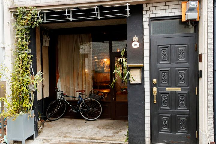 大阪・隠れ家カフェ「10e. DIXIÉME」で焼きたてだからこそのパリモチのガレットともちもちのクレープを♪