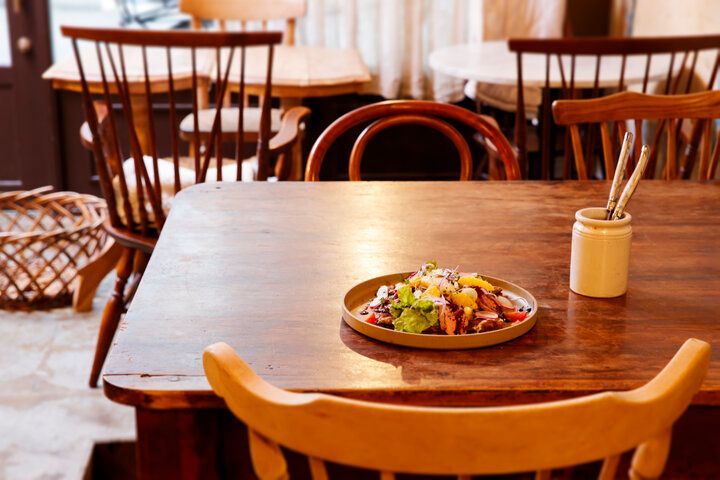 大阪・隠れ家カフェ「10e. DIXIÉME」で焼きたてだからこそのパリモチのガレットともちもちのクレープを♪