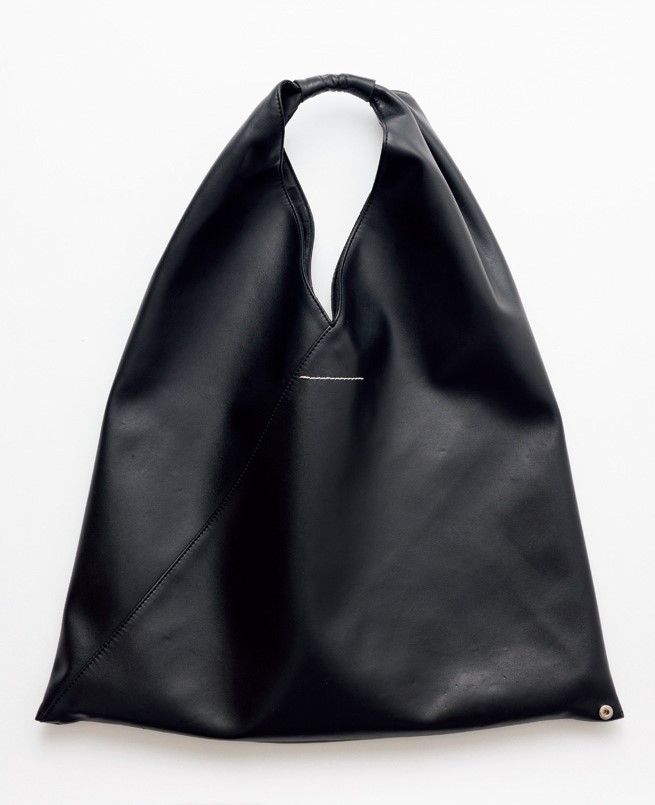 MM6のジャパニーズバッグ バッグの中身 アンタイトル プレス