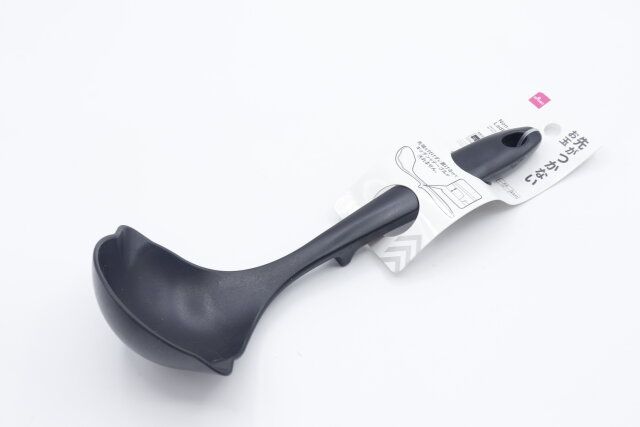 ダイソーの先がつかないお玉のパッケージ