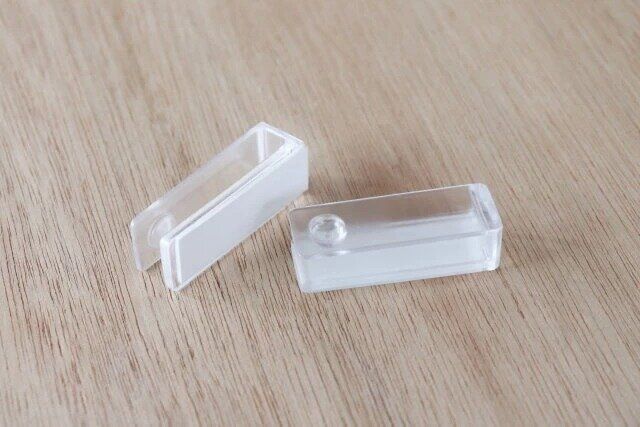 セリアの透明 配線コードフック2P粘着