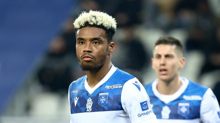 オナイウ阿道、オセールで8点目！開始100秒で電光石火のヘディングゴール