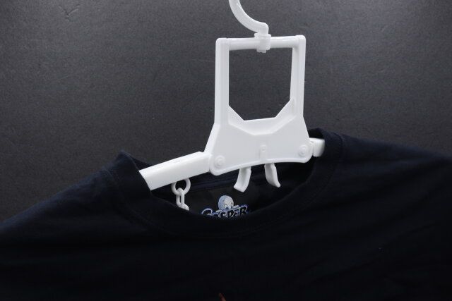 型崩れを防ぐダイソーのワンタッチハンガー