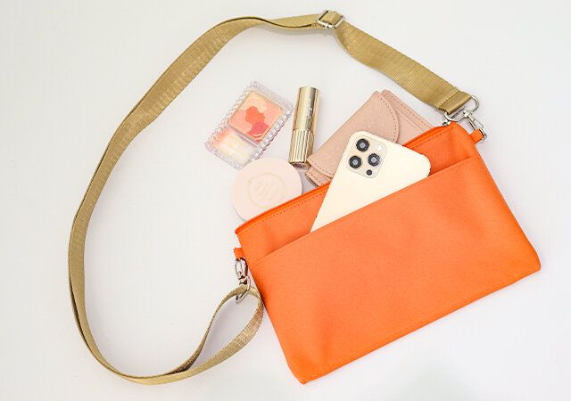 JTB完全監修 旅がもっと楽しくなる！キルティングショルダーバッグ BEIGEのポーチはサコッシュにもなる