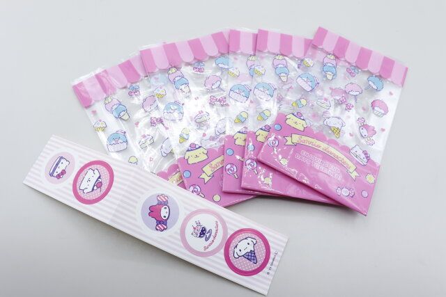 ダイソーのクリアガゼットバッグ（サンリオキャラクターズ）