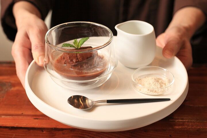 長年愛されたココア専門店を受け継ぎ、カカオの魅力を発信。大阪「COCOA Shop AKAITORI」