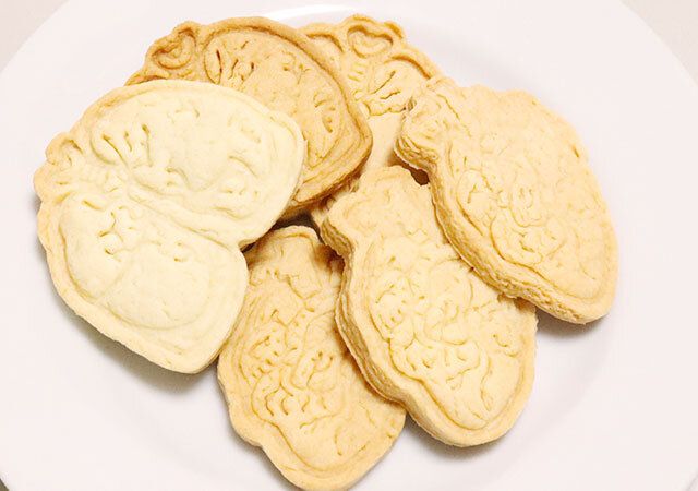 セリアのクッキー抜き型 2P 臓器の焼き上がり