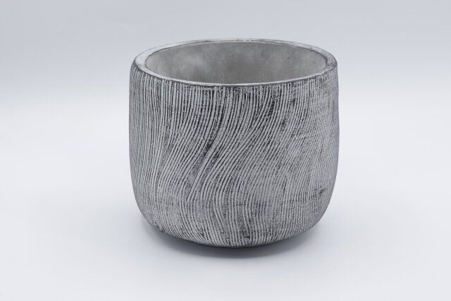 ダイソーのセメント植木鉢（5号、14.3cm、シンプル）