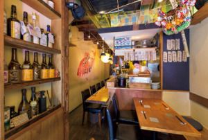 渋谷〈小料理百けん〉店内