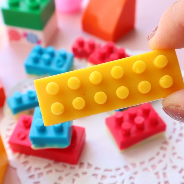 セリア シリコン型 レゴブロック