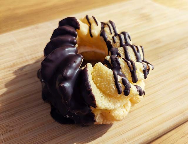 「ミスドネットオーダー限定ドーナツ ダブルクリームフレンチ」