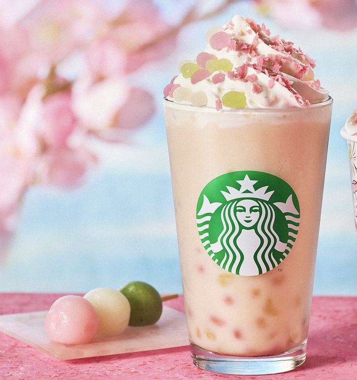 スタバ「花見だんご フラペチーノ(R)」の値段は？
