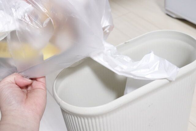 ダイソーの次が使いやすいゴミ袋 20Lなら取り換えラクラク