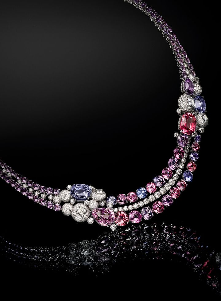 240207_4_LOUIS_VUITTON_HIGH-JEWELLERY_DEEP_TIME_II_NECKLACE_SYMBIOSIS.jpg
