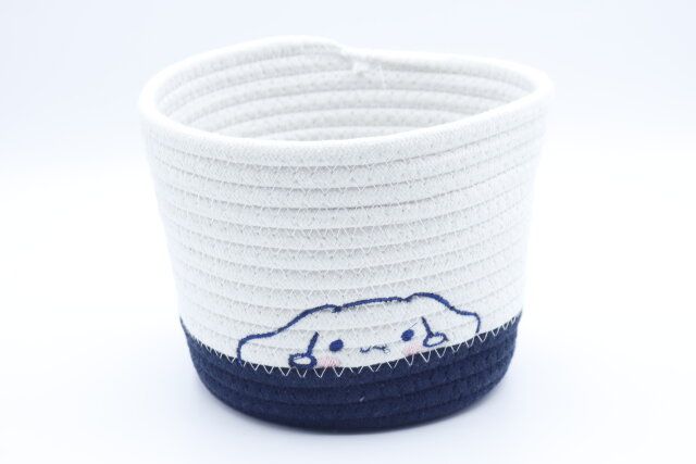 ダイソーのロープ収納 20cm×20cm×15cm（シナモロール）のデザイン
