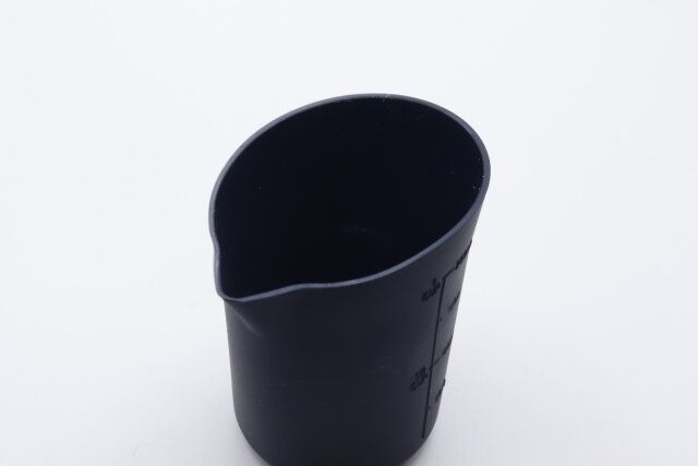 セリアのチョコやバターをレンジで溶かせるカップの注ぎ口