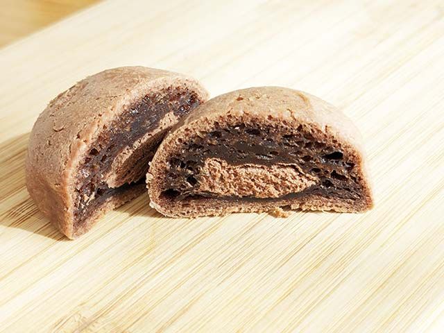 「チョコもちもち４個入り」断面