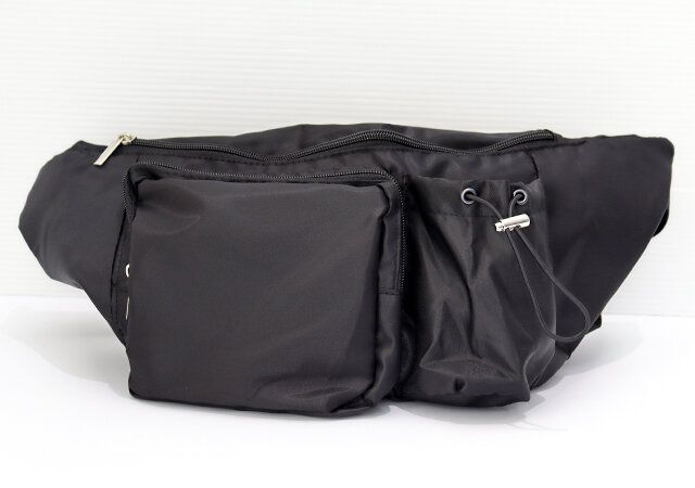  大人に似合う「アクティブボディバッグ」正面