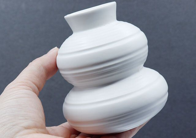 100均ダイソーのおしゃれなフラワーベース