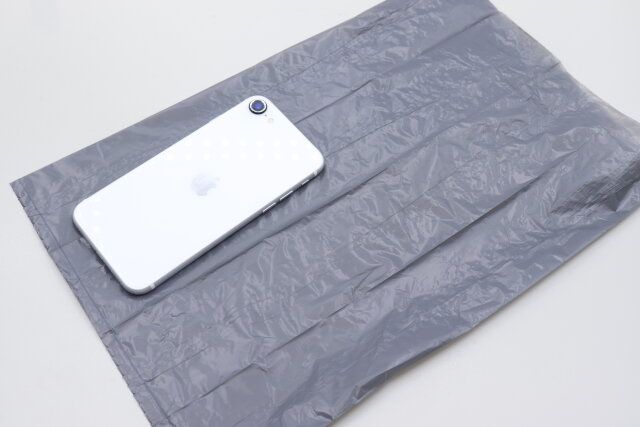 ダイソーの携帯ポリ袋は使いやすいサイズ