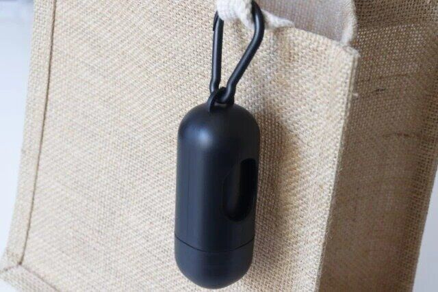 ダイソーの携帯ポリ袋は別売りのケースと併せて便利に使える