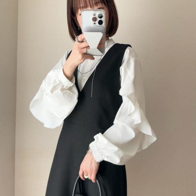 GUラッフルスリーブブラウスコーデ