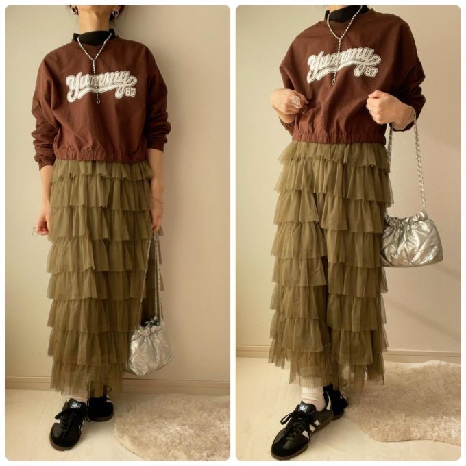 しまむらの「ロゴプリントプルオーバー」