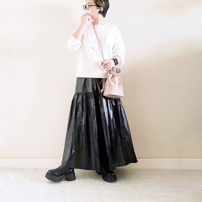 しまむらの「裏起毛線画プルオーバー」