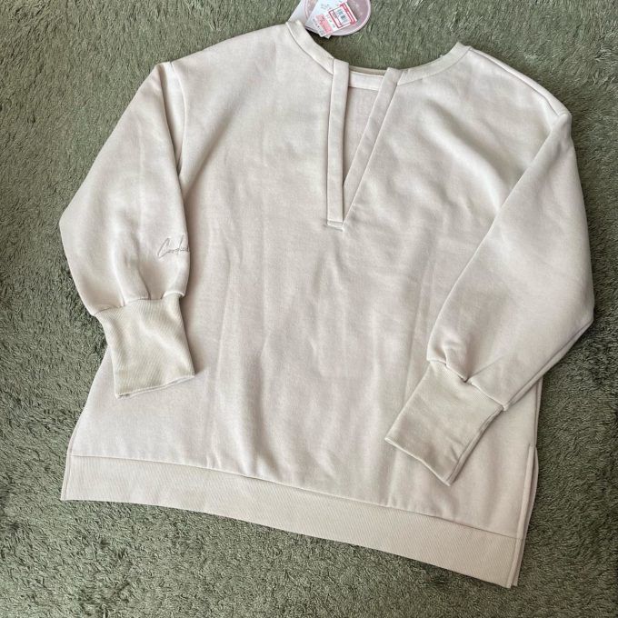 しまむらの「裏起毛長袖リブプルオーバー」