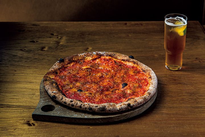 東京〈DonBravo〉ピザ（マリナーラ）×自家製ほうじ茶コーラ