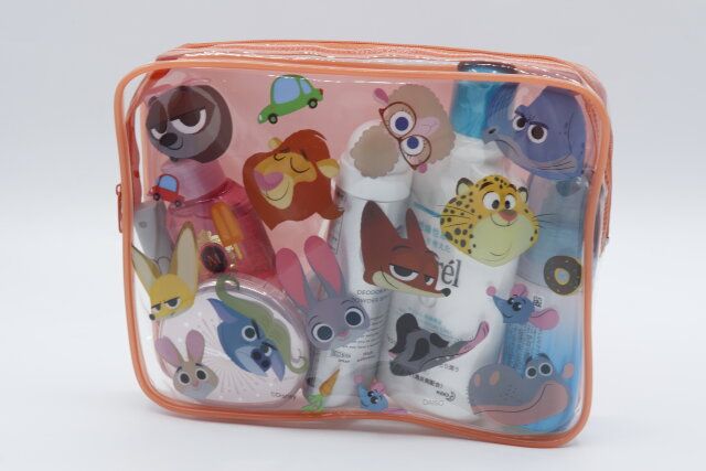 ダイソーのズートピア柄ポーチ