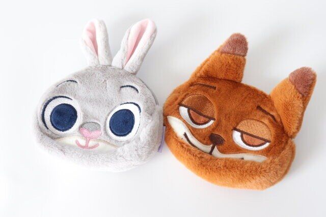 ダイソーのエコファーポーチ