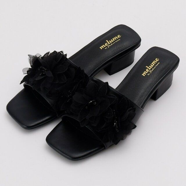 しまむらの新作黒サンダル