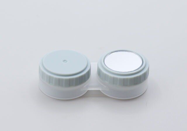 コンタクトケース（ミラー付）の用途