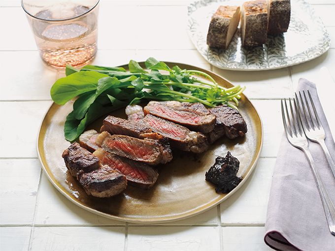 手頃なお肉もごちそうに！ おいしい「ビーフステーキ」を焼くためのポイント【最新号からちょっと見せ】の画像1