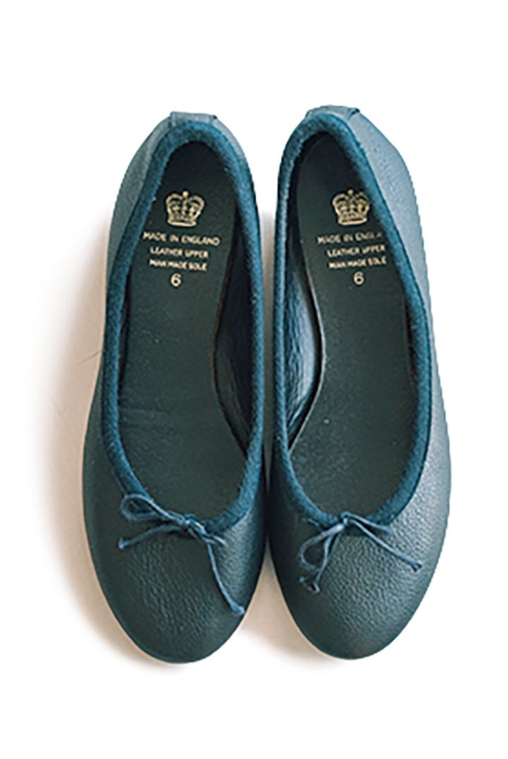 足元がマンネリ気味の時は、ソックスでオリジナリティをアピールして