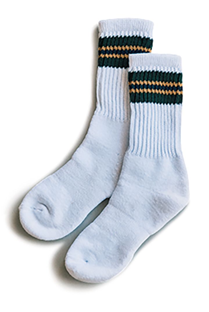 足元がマンネリ気味の時は、ソックスでオリジナリティをアピールして