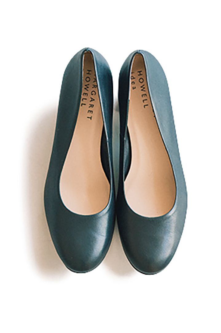 足元がマンネリ気味の時は、ソックスでオリジナリティをアピールして