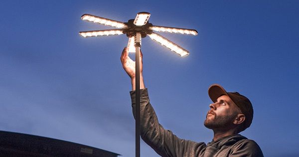 “90m”の超広範囲を照らせるライトが登場！雨風にも耐えうる機能性が最強すぎる…！