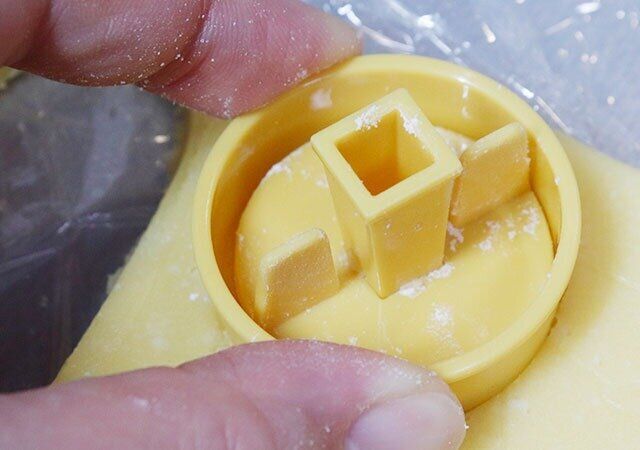 セリアのクッキー抜き型古銭の使用例