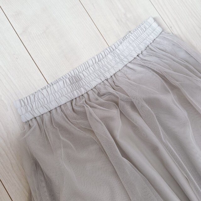 GUのチュールロングスカートのウエスト部分は総ゴム