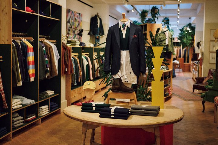 〈DRAKE’S〉クリエイティブディレクターのマイケル・ヒルが内装監修したサヴィル・ロウの旗艦店