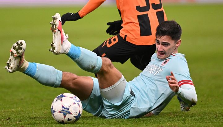 日本人出場試合でお尻のタトゥーを見せつける仰天パフォーマンス！お尻に彫られていた文字とは