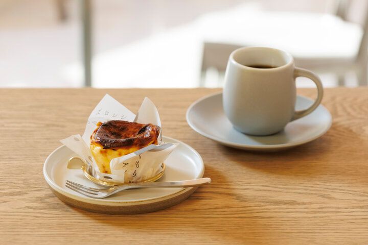 奈良・東大寺近くにあるカフェ「くもり時々アバロッツ。」で地元産素材を使ったスイーツを